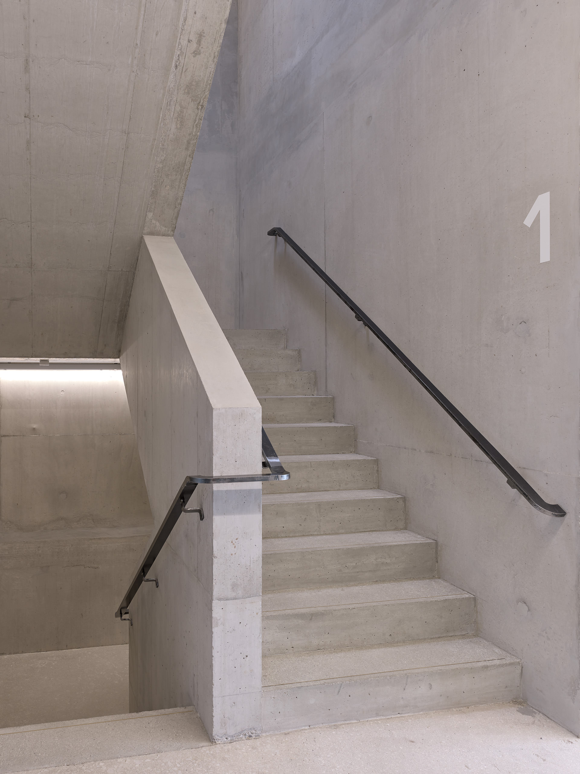 Stade de la Tuilière, Lausanne